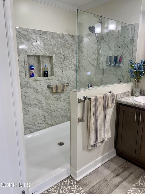 Tiny photo for 203 Meadowood Drive, Walbridge, OH 43465 (MLS # 10014052)