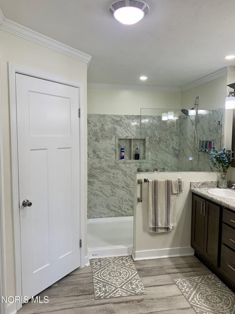 Tiny photo for 203 Meadowood Drive, Walbridge, OH 43465 (MLS # 10014052)
