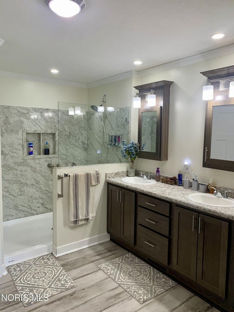 Tiny photo for 203 Meadowood Drive, Walbridge, OH 43465 (MLS # 10014052)