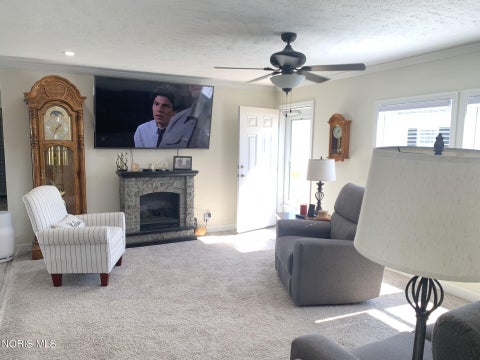 Tiny photo for 203 Meadowood Drive, Walbridge, OH 43465 (MLS # 10014052)