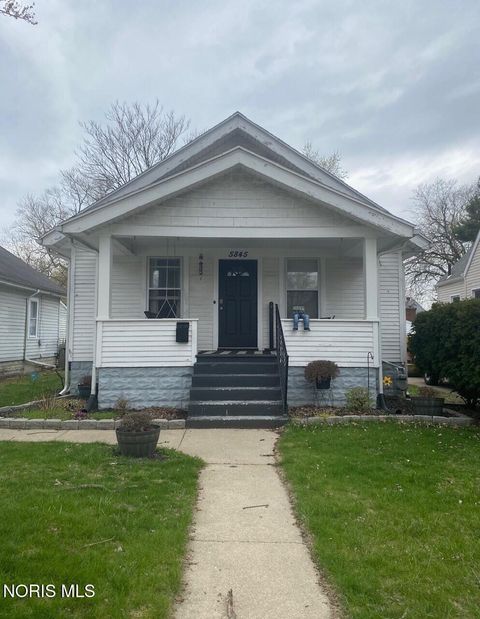 Photo of 5845 Georgedale Road, Toledo, OH 43613 (MLS # 10004883)