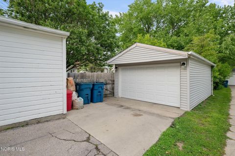 Tiny photo for 6711 Erie Street, Sylvania, OH 43560 (MLS # 10008023)