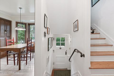 Tiny photo for 424 E Front Street, Perrysburg, OH 43551 (MLS # 10003534)