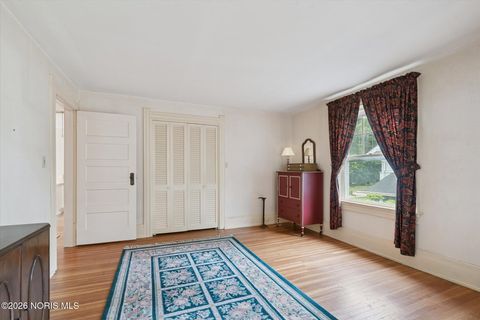 Tiny photo for 424 E Front Street, Perrysburg, OH 43551 (MLS # 10003534)