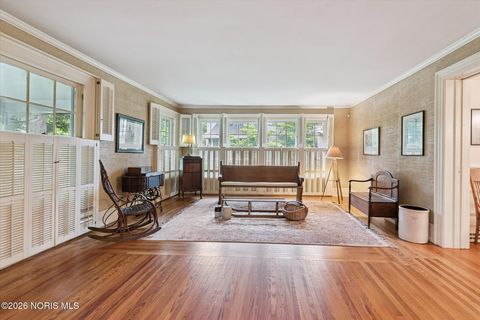 Tiny photo for 424 E Front Street, Perrysburg, OH 43551 (MLS # 10003534)