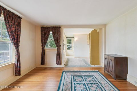 Tiny photo for 424 E Front Street, Perrysburg, OH 43551 (MLS # 10003534)