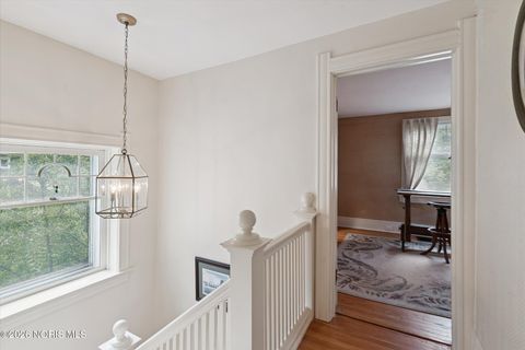 Tiny photo for 424 E Front Street, Perrysburg, OH 43551 (MLS # 10003534)