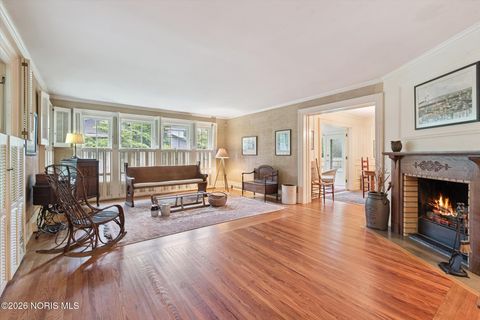 Tiny photo for 424 E Front Street, Perrysburg, OH 43551 (MLS # 10003534)