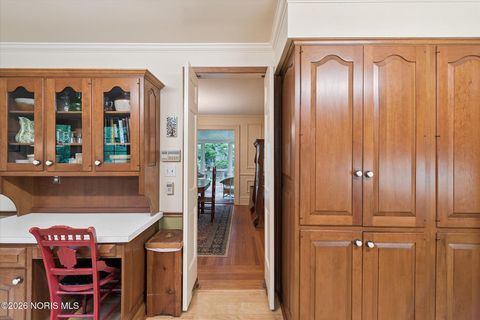 Tiny photo for 424 E Front Street, Perrysburg, OH 43551 (MLS # 10003534)