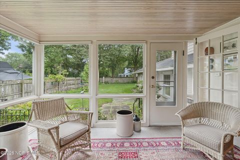 Tiny photo for 424 E Front Street, Perrysburg, OH 43551 (MLS # 10003534)