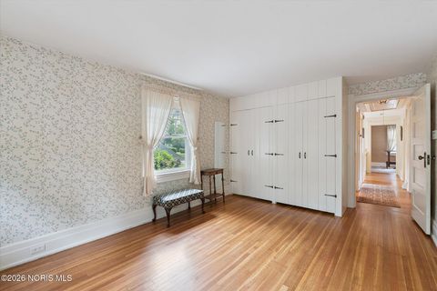 Tiny photo for 424 E Front Street, Perrysburg, OH 43551 (MLS # 10003534)