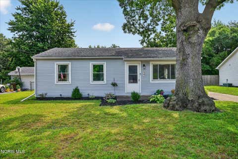 Homes For Sale - 527 Favony Avenue<br/> Lucas County, Holland, OH 43528