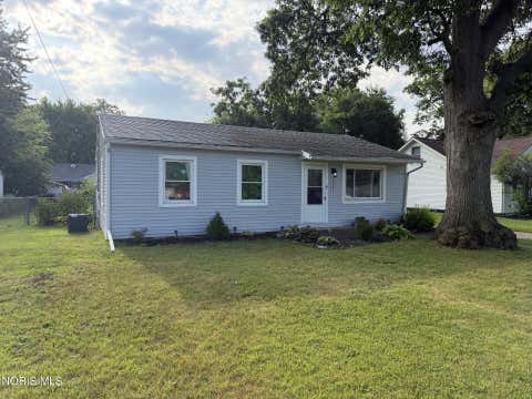 Photo of 527 Favony Avenue, Holland, OH 43528 (MLS # 10010323)