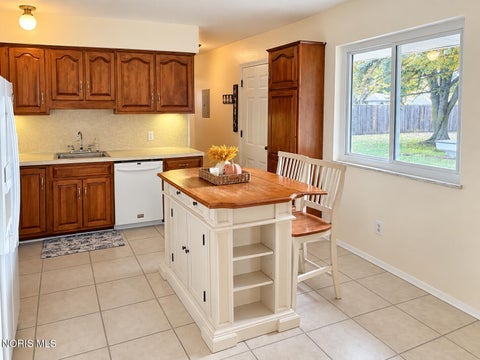 Tiny photo for 5969 Arrowhead Drive, Waterville, OH 43566 (MLS # 10014546)