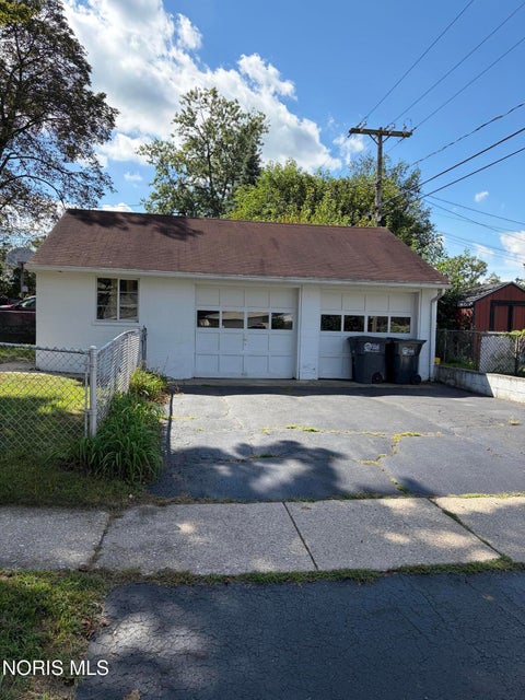 Tiny photo for 4037 Bowen Road, Toledo, OH 43613 (MLS # 10013315)