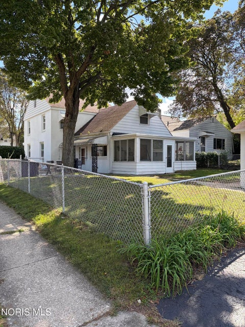 Tiny photo for 4037 Bowen Road, Toledo, OH 43613 (MLS # 10013315)