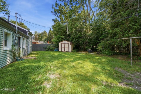 Tiny photo for 4 Greenbrier Court, Bowling Green, OH 43402 (MLS # 10010116)