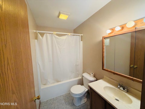 Tiny photo for 4 Larkspur Place, Montpelier, OH 43543 (MLS # 10013249)