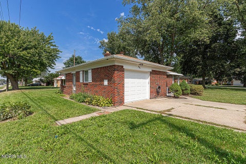 Tiny photo for 3464 Radisson Avenue, Toledo, OH 43614 (MLS # 10013110)
