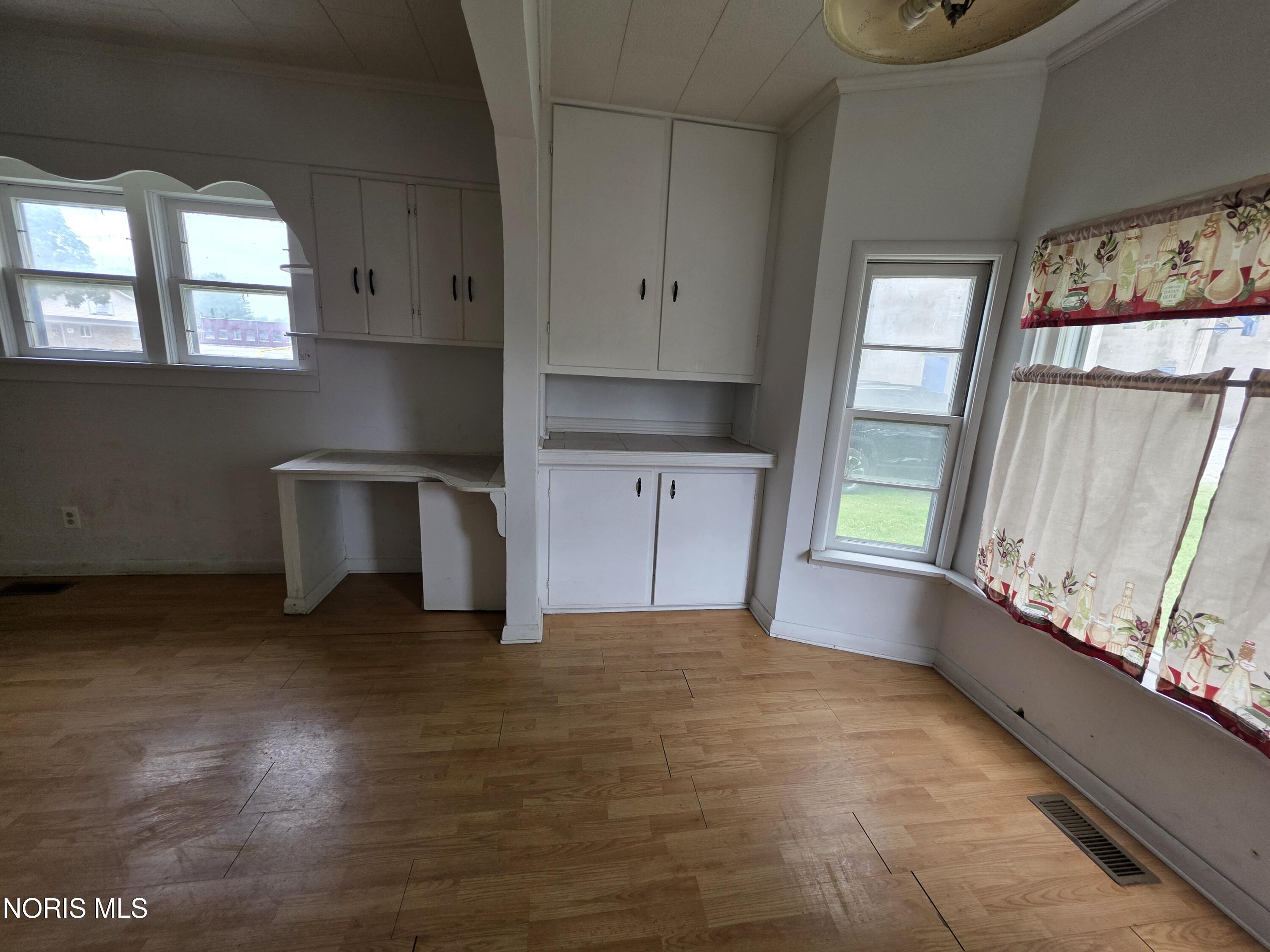 131 W Maple Street