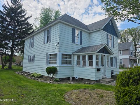 Tiny photo for 131 W Maple Street, Deshler, OH 43516 (MLS # 10007070)