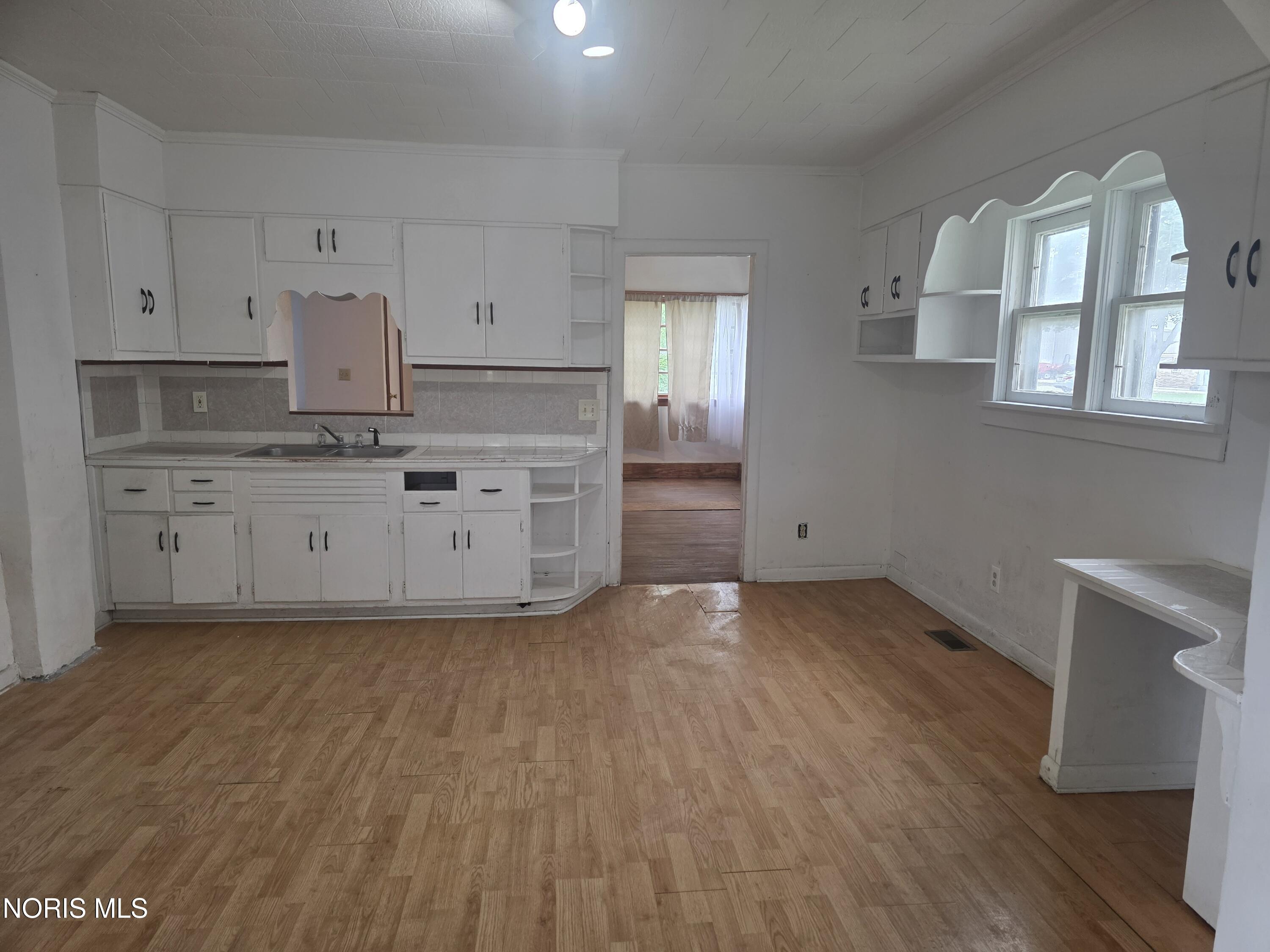 131 W Maple Street