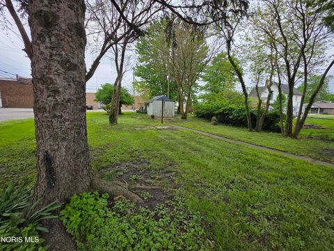 Tiny photo for 131 W Maple Street, Deshler, OH 43516 (MLS # 10007070)