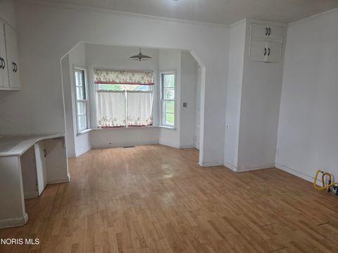 Tiny photo for 131 W Maple Street, Deshler, OH 43516 (MLS # 10007070)