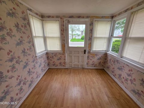 Tiny photo for 131 W Maple Street, Deshler, OH 43516 (MLS # 10007070)