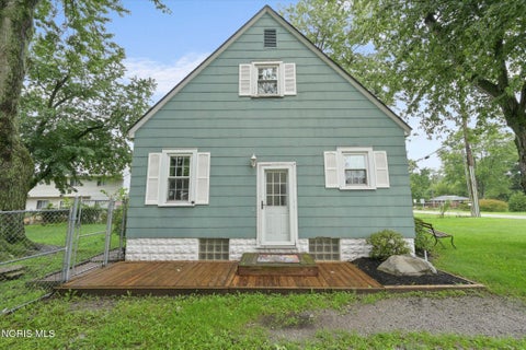 Tiny photo for 6939 Dorr Street, Toledo, OH 43615 (MLS # 10012221)