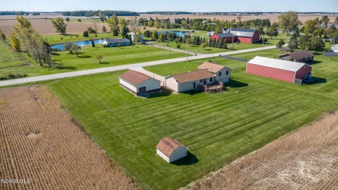 Tiny photo for 13266 King Road, Bowling Green, OH 43402 (MLS # 10014378)