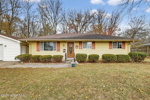 Photo of 100 Cliff Street, Napoleon, OH 43545 (MLS # 10001009)