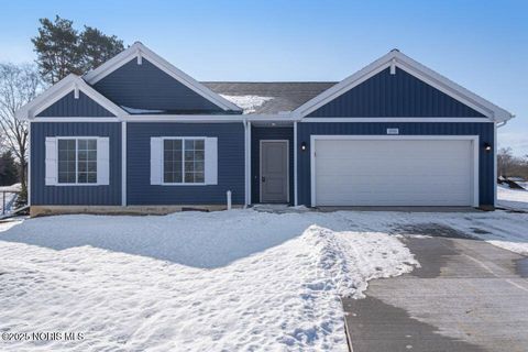 Photo of 1314 Clairmont Avenue, Napoleon, OH 43545 (MLS # 10005413)