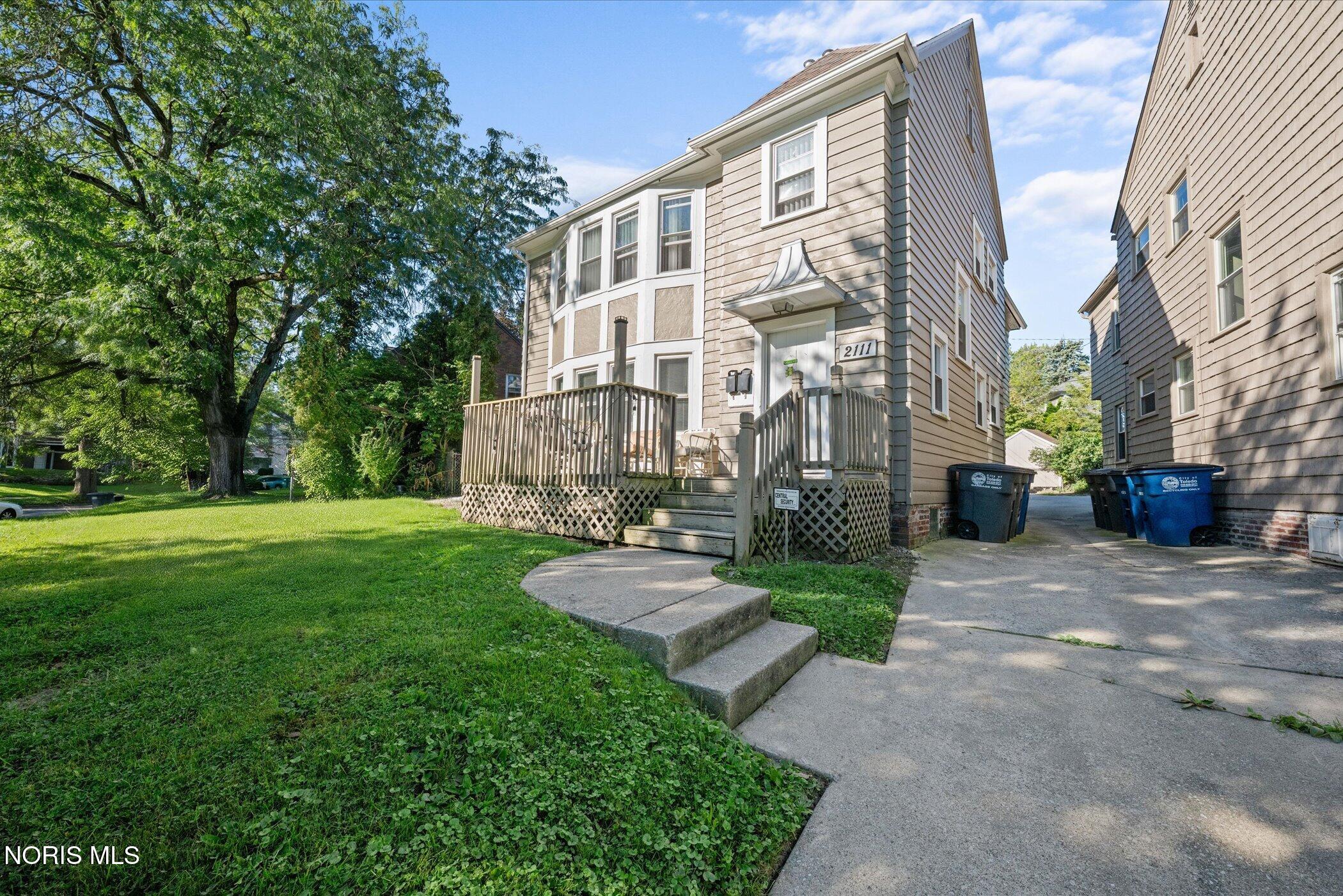 2111 Kensington Road