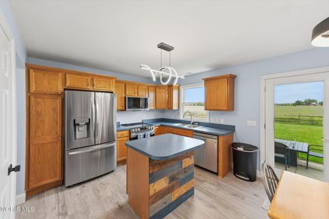 Tiny photo for 1607 Horseshoe Bend Dr DR, Perrysburg, OH 43551 (MLS # 10008060)