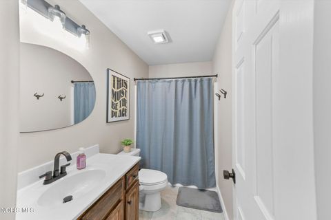 Tiny photo for 1607 Horseshoe Bend Dr DR, Perrysburg, OH 43551 (MLS # 10008060)