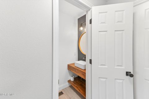 Tiny photo for 1607 Horseshoe Bend Dr DR, Perrysburg, OH 43551 (MLS # 10008060)