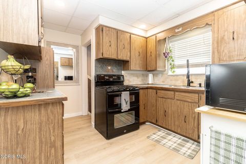 Tiny photo for 5925 Murnen Road, Toledo, OH 43623 (MLS # 10005155)