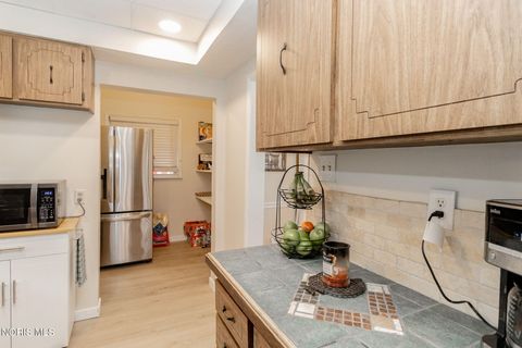 Tiny photo for 5925 Murnen Road, Toledo, OH 43623 (MLS # 10005155)