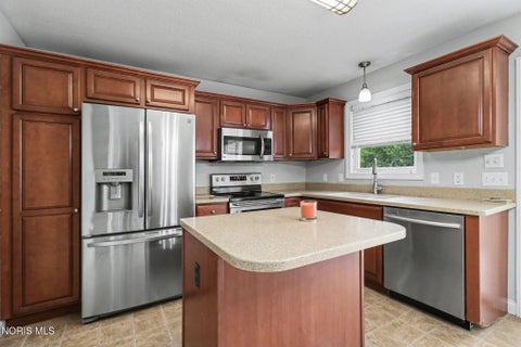 Tiny photo for 28565 Case Street, Millbury, OH 43447 (MLS # 10013758)