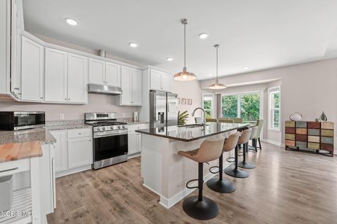 Tiny photo for 1050 N Ironwood Drive, Rossford, OH 43460 (MLS # 10010308)