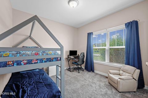 Tiny photo for 1050 N Ironwood Drive, Rossford, OH 43460 (MLS # 10010308)