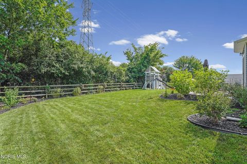 Tiny photo for 1050 N Ironwood Drive, Rossford, OH 43460 (MLS # 10010308)