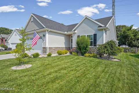 Tiny photo for 1050 N Ironwood Drive, Rossford, OH 43460 (MLS # 10010308)