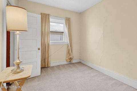 Tiny photo for 1155 W Woodruff Avenue, Toledo, OH 43606 (MLS # 10002420)