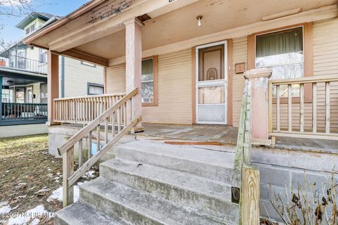 Tiny photo for 1155 W Woodruff Avenue, Toledo, OH 43606 (MLS # 10002420)