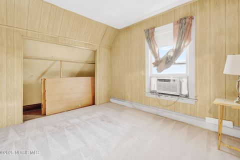 Tiny photo for 1155 W Woodruff Avenue, Toledo, OH 43606 (MLS # 10002420)