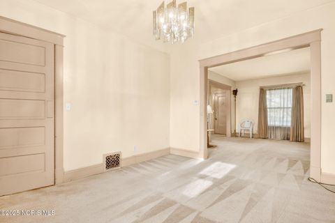 Tiny photo for 1155 W Woodruff Avenue, Toledo, OH 43606 (MLS # 10002420)