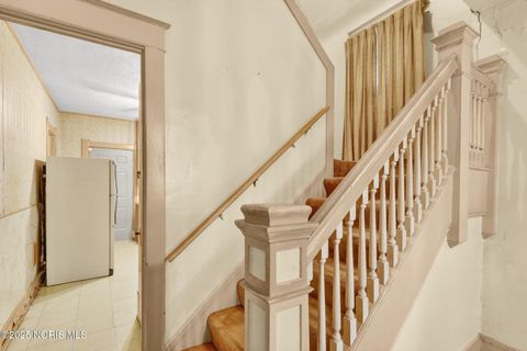 Tiny photo for 1155 W Woodruff Avenue, Toledo, OH 43606 (MLS # 10002420)