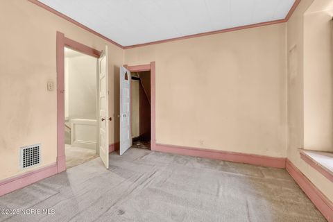 Tiny photo for 1155 W Woodruff Avenue, Toledo, OH 43606 (MLS # 10002420)